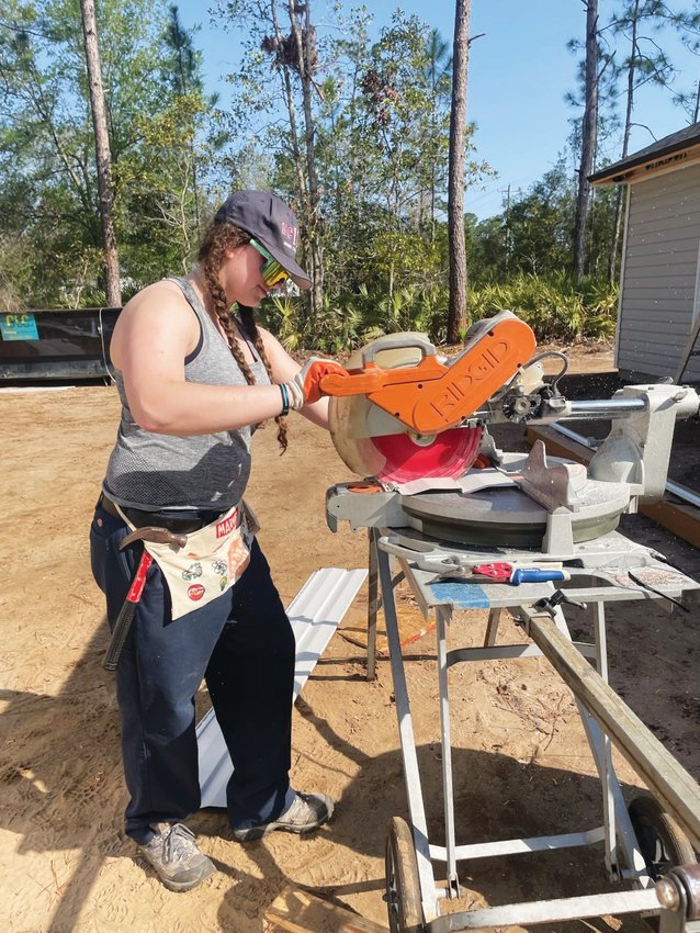 Seton Hall students spend Spring Break with Habitat for Humanity Clay